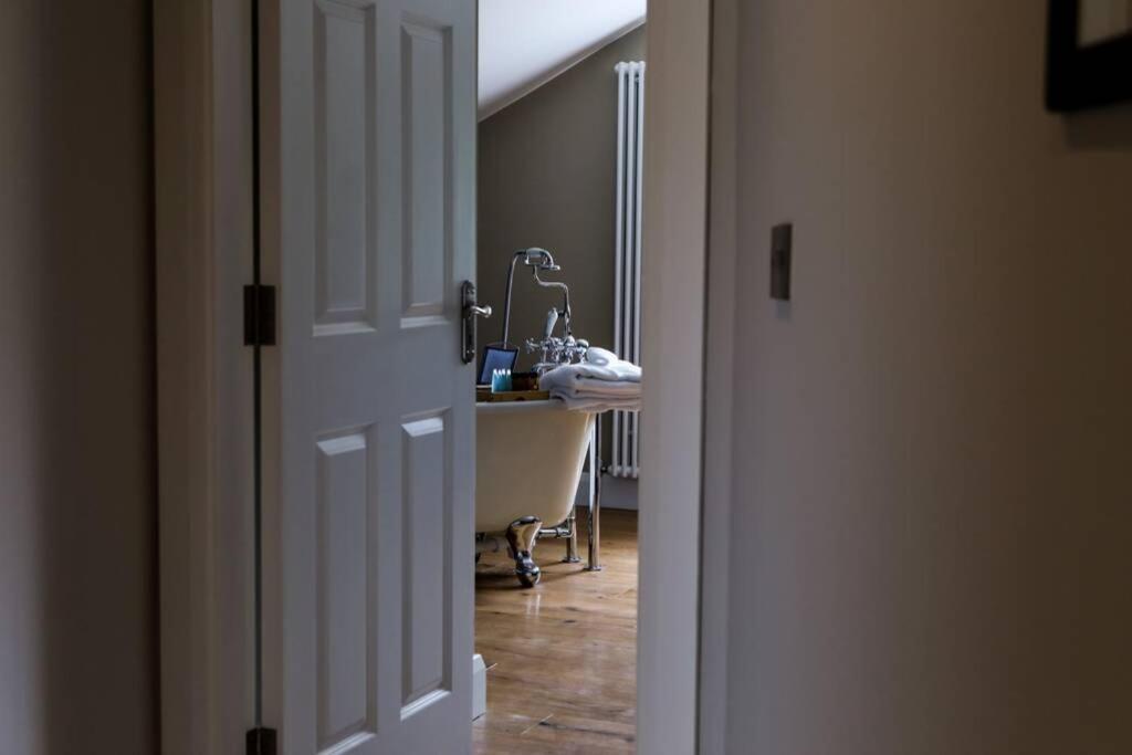 5* Self Catering Βίλα Nenagh Εξωτερικό φωτογραφία